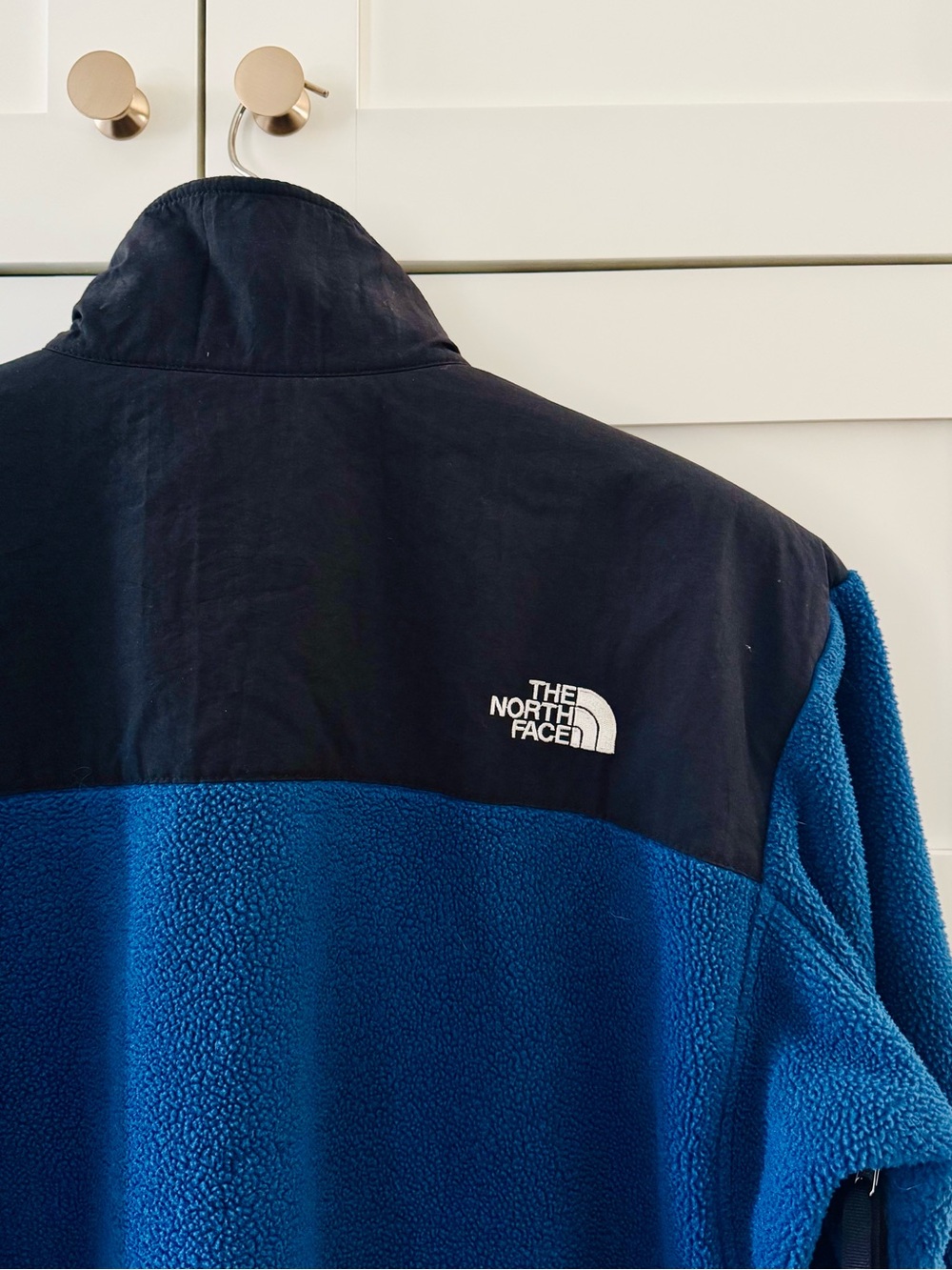 The North Face Classic Denali Fleece Jacket, Full Zip sz. M (Blue / Black) - Picture 13 of 17